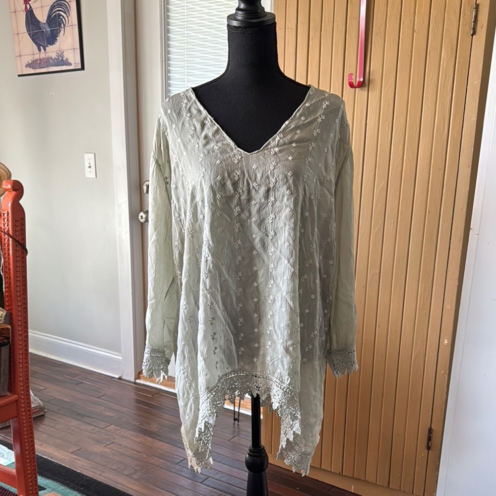 Johnny Was Gray Asymmetrical Tunic Top